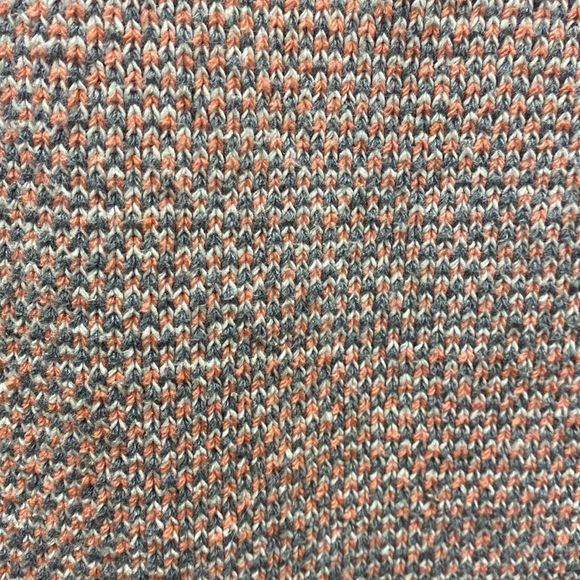 In 2 Green Recycled Blanket Throw Salmon Gray 65” by 48” - Picture 12 of 17